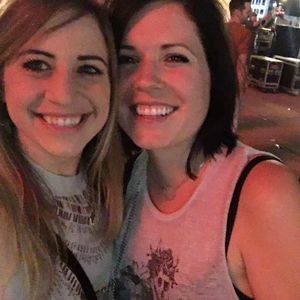 Meet your Posher, Andrea